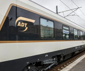 11 ayda dəmir yolu ilə yük daşımaların həcmi artıb