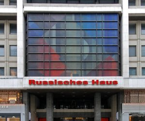 В Германии требуют закрыть Русский дом в Берлине