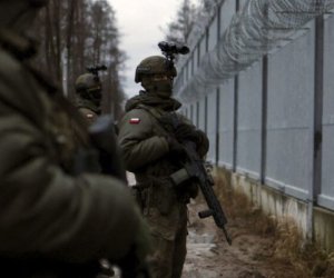 Polşa Rusiya və Belarusla sərhədi minalayacaq