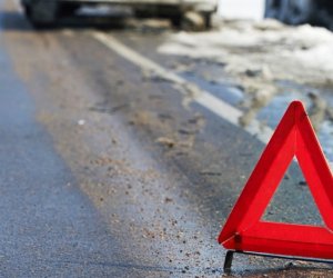 Sabunçuda avtomobil aşıb: ölən var