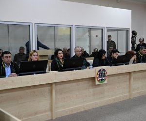 Ermənistan vətəndaşlarının məhkəməsi təqsirləndirilən şəxslərin son söz çıxışları ilə davam etdirilib