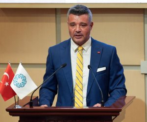 "Fənərbaxça" klubunun prezidenti yenidən saxlanılıb