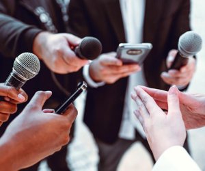 Jurnalist olmaq istəyirlərsə, düzgün olsunlar - Deputatdan irad