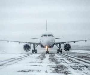 Bloomberg: В США отменили более 1,6 тыс. рейсов из-за снегопада