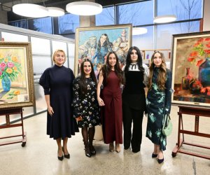 Leyla və Alena Əliyevalar DOST İnklüziv İnkişaf və Yaradıcılıq Mərkəzini ziyarət ediblər