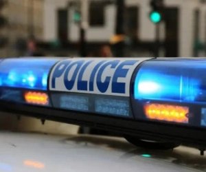 Полиция Парижа задержала 40 человек за использование фейерверков