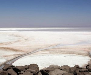 Иран предупредил о риске соляных бурь из-за высыхания озера Урмия