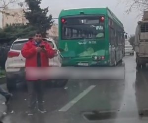 Bakıda marşrut avtobusları toqquşub, xəsarət alan var
