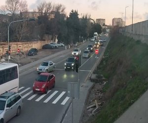 Binəqədidə yol hərəkətində dəyişiklik edilib