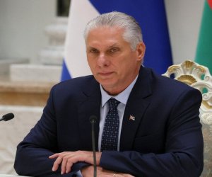 Kuba Prezidenti Venesuelaya qarşı hücumu pisləyib