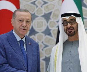 Ərdoğan BƏƏ Prezidenti ilə Qəzzanın yenidən bərpasını müzakirə edib