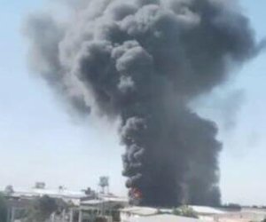 В Иране загорелся завод