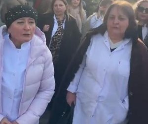 Bakıda 100-ə yaxın həkim TƏBİB tərəfindən ixtisar olunduğuna etiraz edir - Video