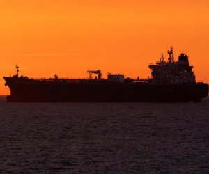 ABŞ "Sophia" adlı daha bir tankeri ələ keçirib