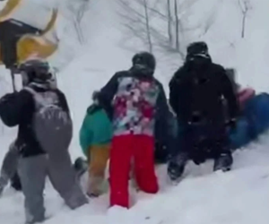 Gürcüstanda turistlər qar uçqunu altında qalıb