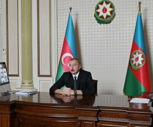 Prezident müşavirə keçirib