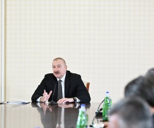 Алиев: ливни парализуют городской транспорт