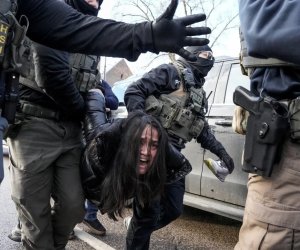 Миннеаполис против федеральных сил