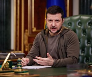 Zelenski Ukraynanın enerji sektorunda fövqəladə vəziyyət elan edib