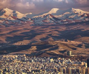 Təbrizdə hərbi vəziyyət elan olunub