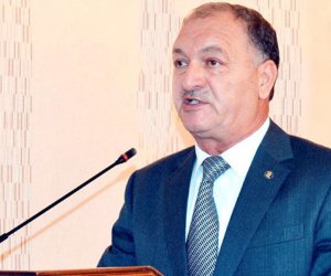 
Qoca Səmədovun oğlu Yevlaxda adam güllələyib