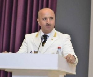 Prezident Rauf Vəliyev vəzifəsindən azad edib