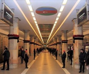 Metronun "20 Yanvar" stansiyasının platformasında bir nəfər ölüb