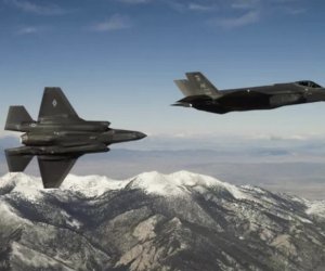 Danimarka və Fransa Qrenlandiya üzərində təlim uçuşları həyata keçirib