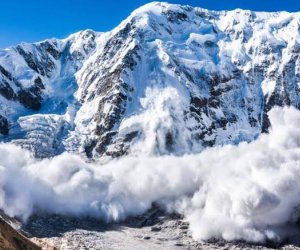 Avstriyanın Alp dağlarında qar uçqunları nəticəsində beş nəfər həlak olub