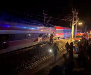 Число жертв ж/д аварии в Испании возросло до 41