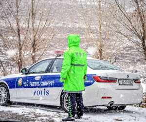 Naxçıvanda qarlı hava ilə bağlı sürücülərə və piyadalara xəbərdarlıq edilib
