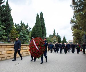 &ldquo;Azərsun Holdinq&rdquo;in rəhbər heyəti 20 Yanvar şəhidlərini yad edib -FOTO