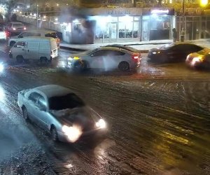 Bakıda qarlı hava səbəbindən bəzi küçələrdə nəqliyyatın hərəkəti çətinləşib