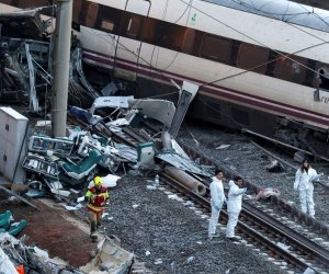 İspaniyadakı qəzada ölənlərin sayı 42-yə çatıb