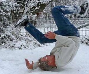 Son bir gündə 15 nəfər şaxtalı hava yıxılıb - Rəsmi