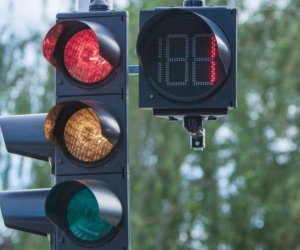 Bu küçələrin kəsişməsi işıqforla nizamlanacaq