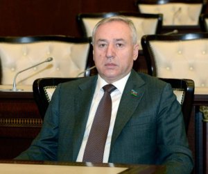 Deputat geosiyasi məsələlərin müzakirəsi üçün ayda bir dəfə toplaşmağı təklif edir