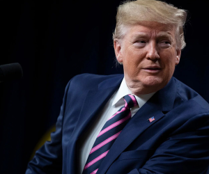 DonaldTrampın Davosa yola düşüb