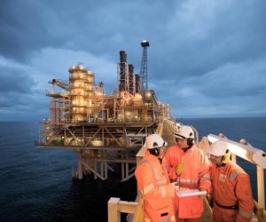 
Azərbaycan nefti ucuzlaşıb