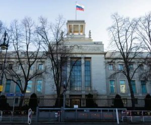 Германия выслала российского дипломата