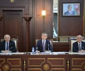 İnsan hüquqları komitəsi payız sessiyasında 11 məsələni müzakirə edib