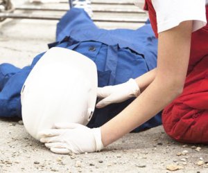 65 yaşlı fəhlənin başına yük düşüb