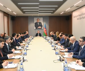 Xarici İşlər Nazirliyində geniştərkibli kollegiya iclası keçirilib