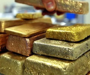 Qızıl qiymətləri 5 min dolları ötərək tarixi rekord yeniləyib