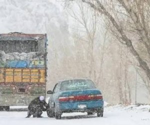 В Афганистане снегопады и проливные дожди за три дня унесли жизни свыше 60 человек