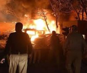 Pakistanda hotel yanıb, ölənlər var