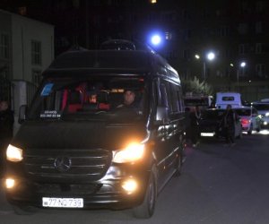 Horovluya növbəti 20 ailə yola salınıb