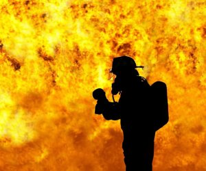 В Ереване на фабрике произошел крупный пожар