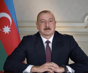 Президент Азербайджана наградил группу сотрудников ГТК &mdash;РАСПОРЯЖЕНИЕ