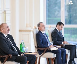 İlham Əliyev İndoneziya Prezidentini Azərbaycana səfərə dəvət edib